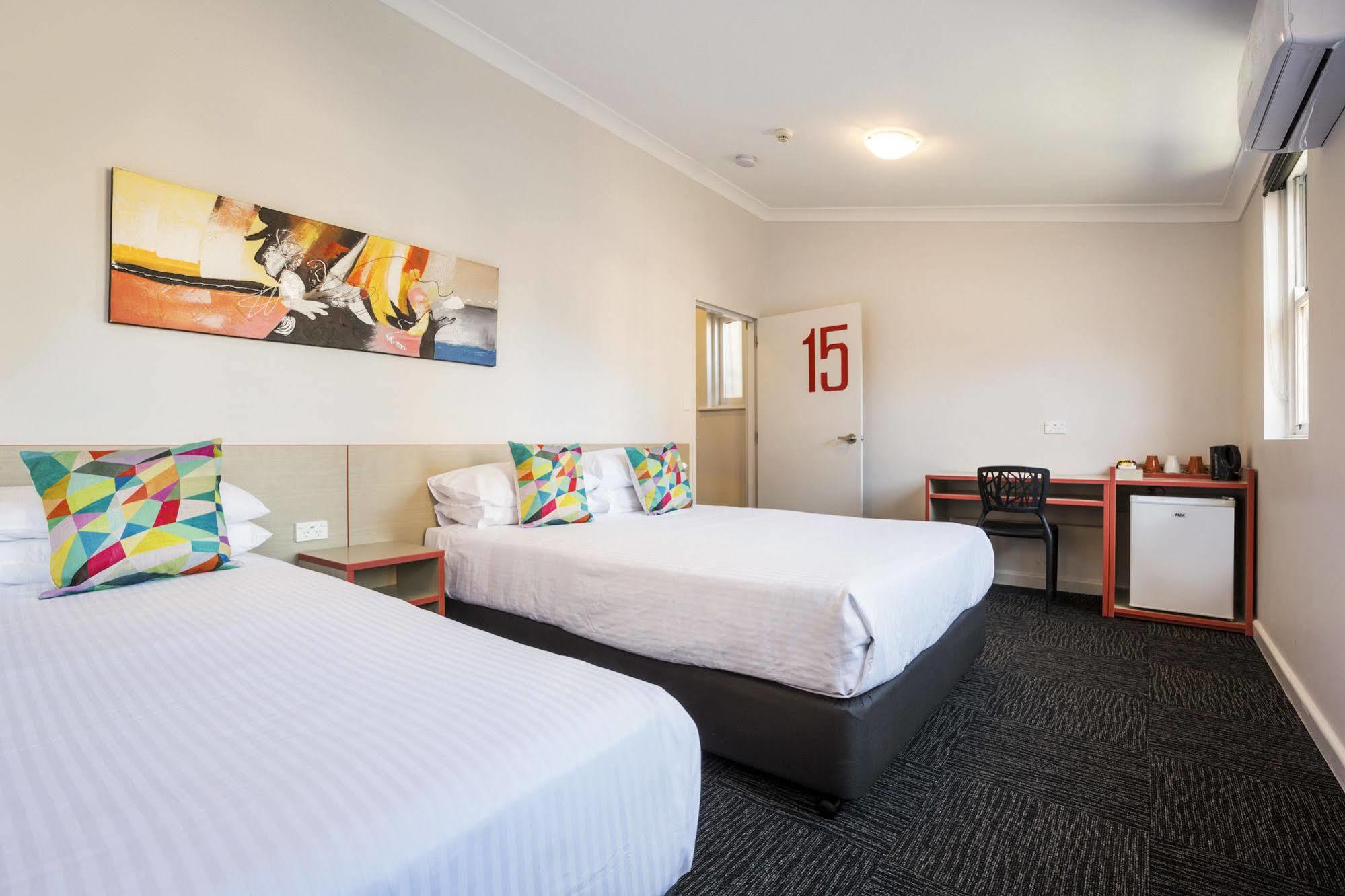 Granville Hotel Sydney Exterior photo